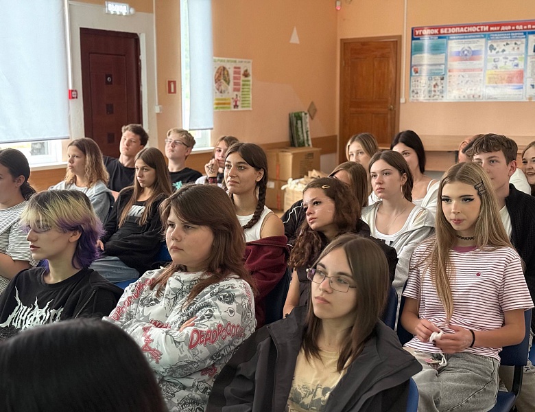 Во всех трёх лагерях  нашего центра прошли «Разговоры о важном», приуроченные ко Дню окончания Ленинградской битвы.
