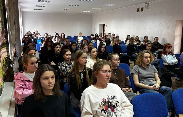 Состоялась выездная встреча со студентами Педагогического колледжа города Черняховск.