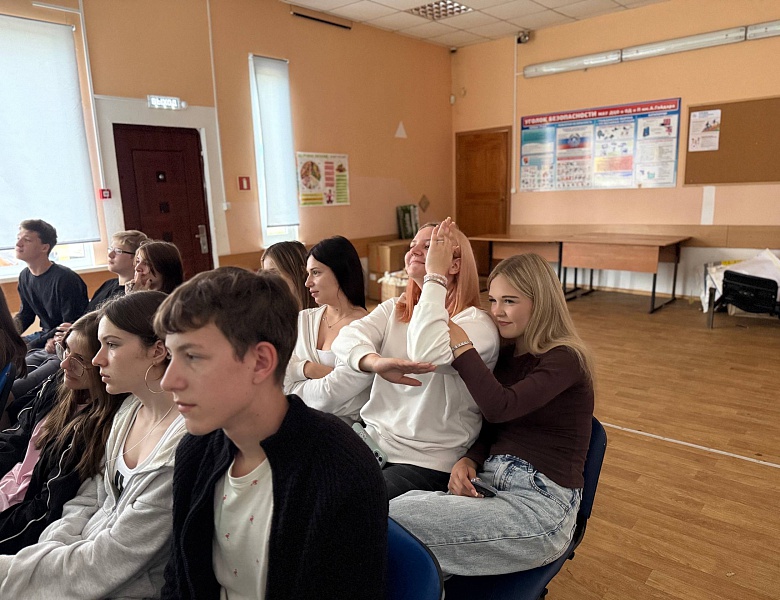 Во всех трёх лагерях  нашего центра прошли «Разговоры о важном», приуроченные ко Дню окончания Ленинградской битвы.